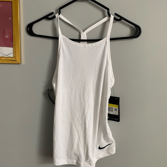 Dri-Fit Girls Nike Top - Picture 1 of 4